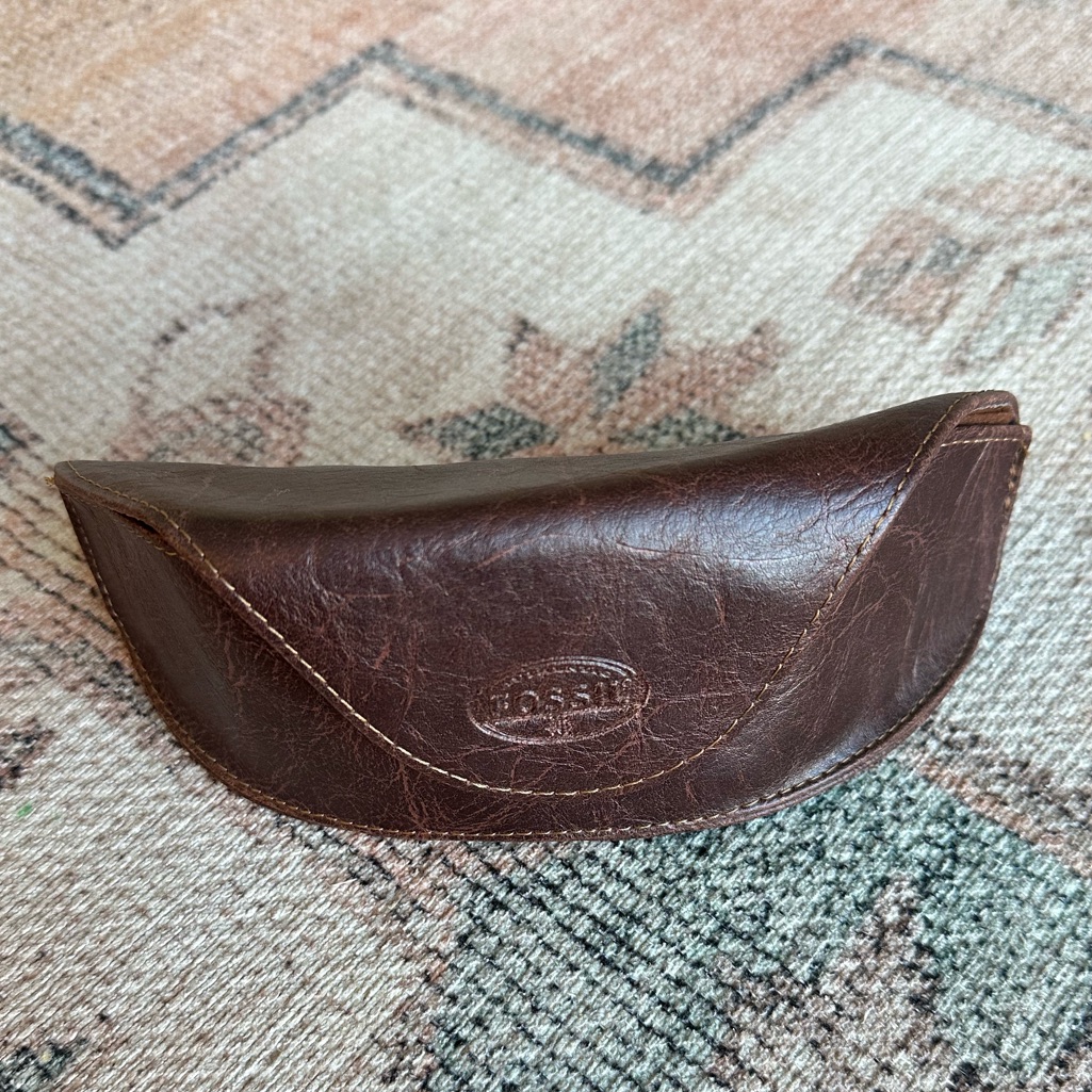 Fossil Dark Brown Leather Eyewear Case Fossil Dark Brown Leather Eyewear Case